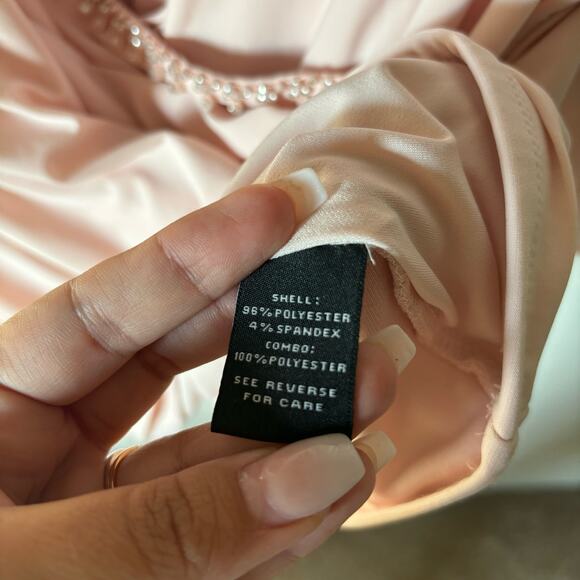 S.Levine Soft Baby Pink Cold Shoulder Rhinestone Blouse Top Women's Size Large - Picture 6 of 9